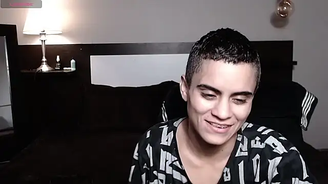 Snapshot of Liiamthompson chatting on 05-02-26, 09:53 Liiamthompson online show from 05-02-26, 09:53