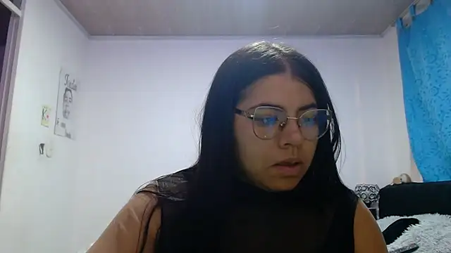 Snapshot of viccky_vick chatting on 07-19-26, 05:11 viccky vick online show from 07-19-26, 05:11