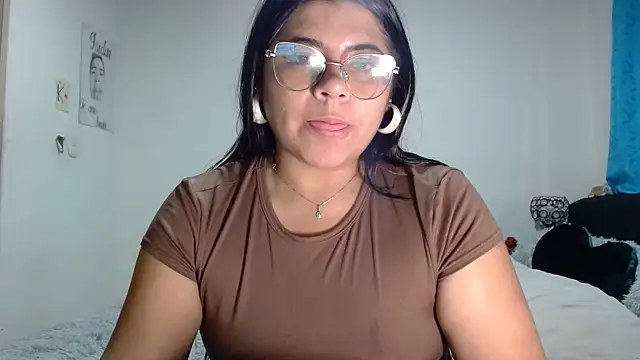 Snapshot of viccky_vick chatting on 07-25-26, 03:04 viccky vick online show from 07-25-26, 03:04