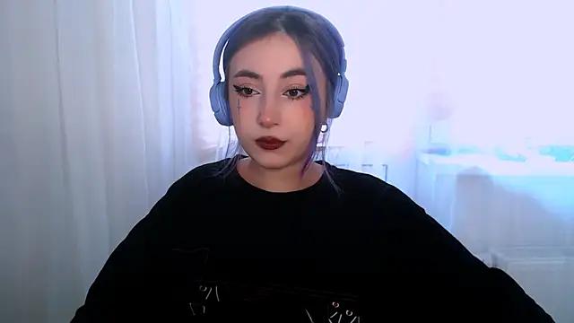 purplewitch online show from 10-29-25, 07:32