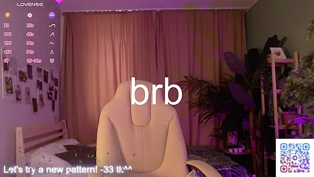 Gretchen Mol online show from 02-15-26, 07:38