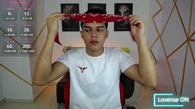 Snapshot of Dwayne_Brown chatting on 03-01-25, 02:23 Dwayne Brown online show from 03-01-25, 02:23