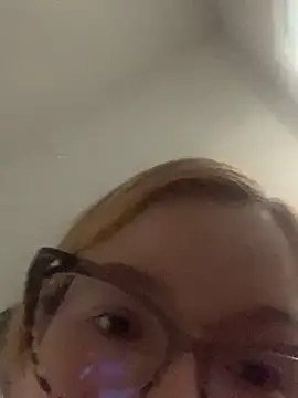 Mermaid-hana online show from 01-28-25, 06:49