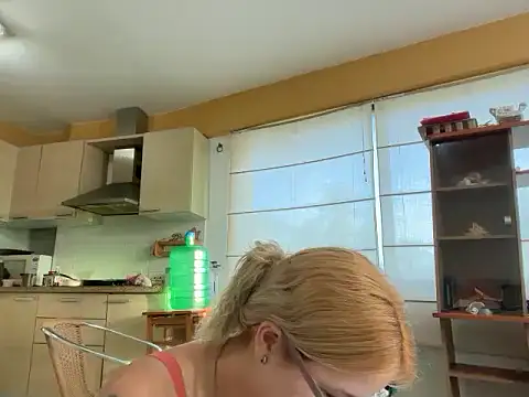 Mermaid-hana online show from 09-27-25, 11:04