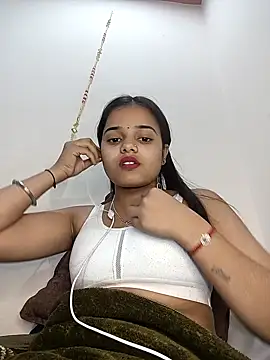 Snapshot of RAYI_123 chatting on 02-10-25, 08:00 RAYI 123 online show from 02-10-25, 08:00