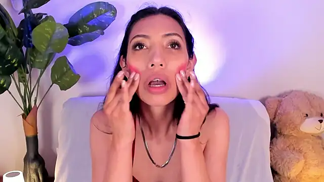 Snapshot of Miss_veronicaa2 chatting on 04-22-26, 01:12 Miss veronicaa2 online show from 04-22-26, 01:12