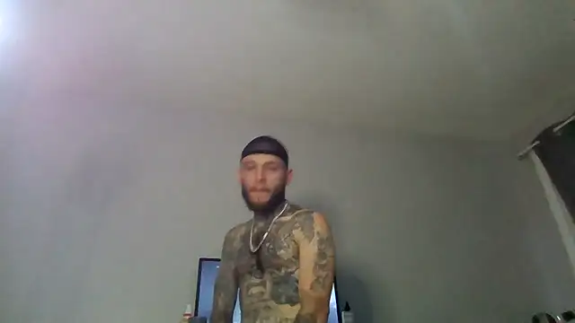 Snapshot of cruz815 chatting on 05-08-26, 05:13 cruz815 online show from 05-08-26, 05:13