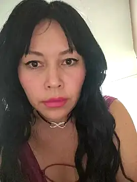 KellyPerlaxxx online show from 10-24-25, 04:03