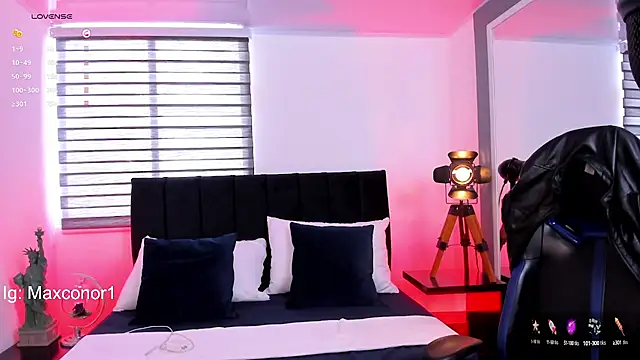 Snapshot of Max_Conor1 chatting on 03-08-25, 01:14 Max Conor1 online show from 03-08-25, 01:14