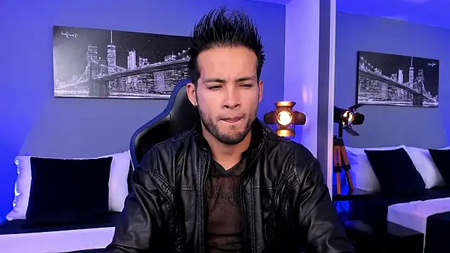 Snapshot of Max_Conor1 chatting on 09-09-25, 11:54 Max Conor1 online show from 09-09-25, 11:54