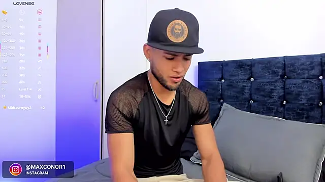 Snapshot of Max_Conor1 chatting on 10-29-25, 03:03 Max Conor1 online show from 10-29-25, 03:03