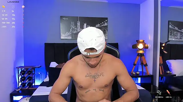 Max Conor1 online show from 12-22-25, 10:51