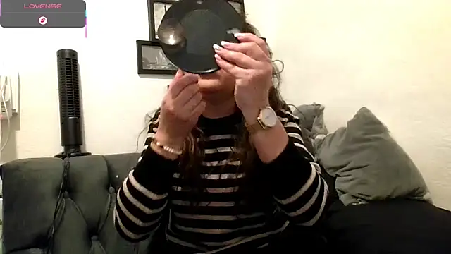 MirandaLatinaLovely online show from 02-25-26, 06:28