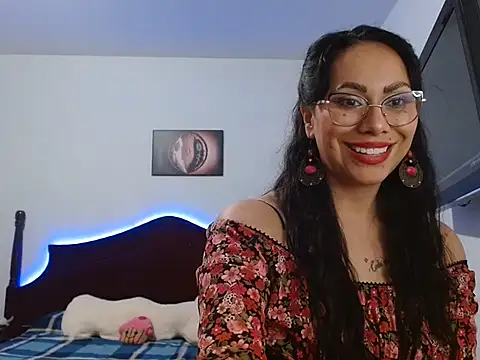 AloLovely  online show from 05-15-26, 02:51