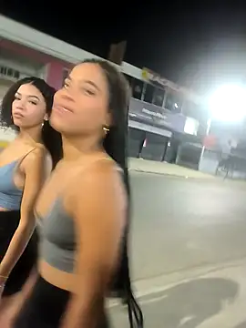 Snapshot of Street_royal chatting on 02-01-25, 06:21 Street royal online show from 02-01-25, 06:21