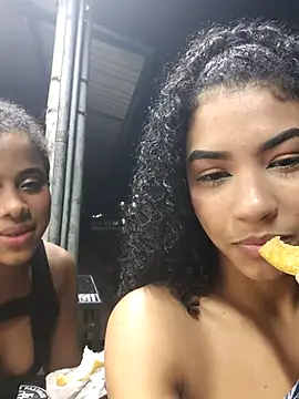 Snapshot of Street_royal chatting on 02-11-25, 08:26 Street royal online show from 02-11-25, 08:26