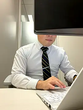 Snapshot of Nobu_469 chatting on 10-27-25, 09:35 Nobu 469 online show from 10-27-25, 09:35