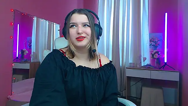 Snapshot of Jenny_Smit chatting on 03-05-25, 10:33 Jenny Smit online show from 03-05-25, 10:33