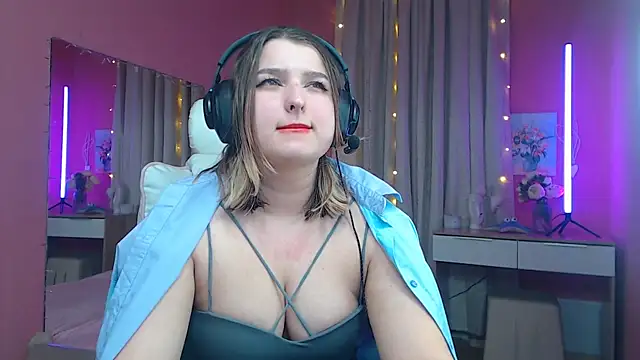 Snapshot of Jenny_Smit chatting on 03-06-25, 01:46 Jenny Smit online show from 03-06-25, 01:46