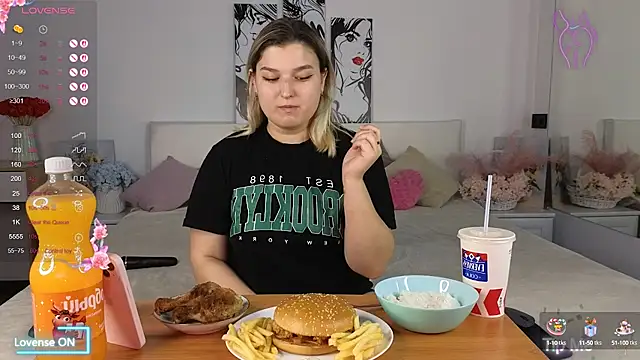 Snapshot of Jenny_Smit chatting on 10-06-25, 06:00 Jenny Smit online show from 10-06-25, 06:00