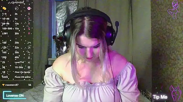 Snapshot of Jenny_Smit chatting on 10-25-25, 10:01 Jenny Smit online show from 10-25-25, 10:01