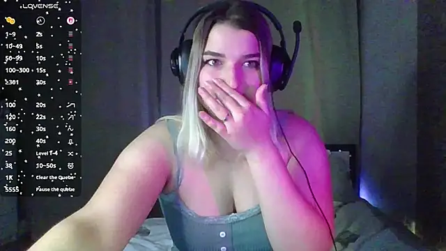 Snapshot of Jenny_Smit chatting on 11-11-25, 02:11 Jenny Smit online show from 11-11-25, 02:11