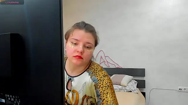 Snapshot of Jenny_Jimmy chatting on 02-24-25, 08:17 Jenny Jimmy online show from 02-24-25, 08:17