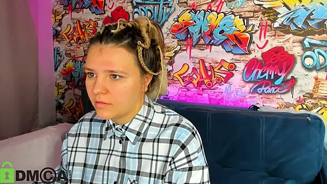 Snapshot of Jenny_Jimmy chatting on 11-03-25, 01:08 Jenny Jimmy online show from 11-03-25, 01:08