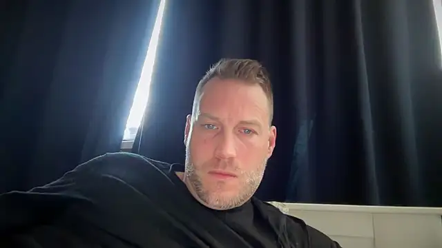 Snapshot of Christian87xxx chatting on 03-09-25, 10:30 Christian87xxx online show from 03-09-25, 10:30