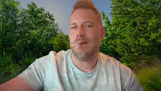 Snapshot of Christian87xxx chatting on 09-22-25, 07:32 Christian87xxx online show from 09-22-25, 07:32