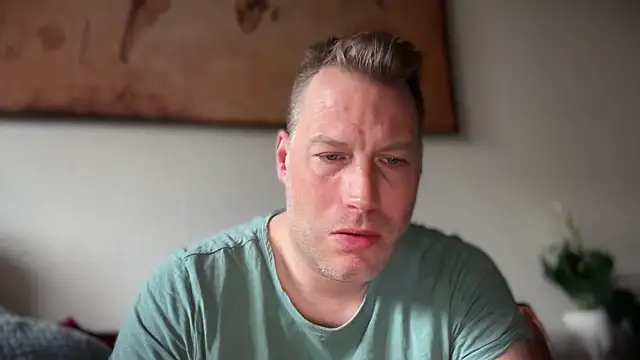 Christian87xxx online show from 04-12-26, 06:18