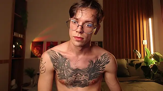 William Henry  online show from 03-27-26, 01:44