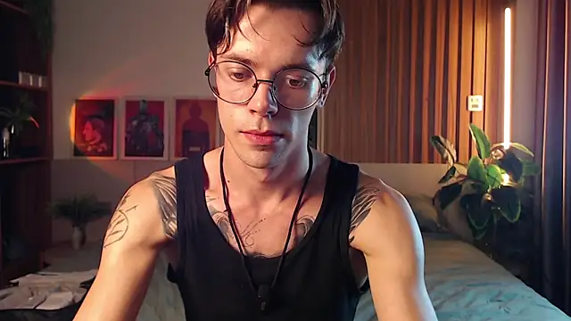 William Henry  online show from 04-04-26, 02:36