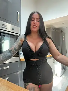 Snapshot of goddess-harper chatting on 07-17-26, 11:06 goddess-harper online show from 07-17-26, 11:06