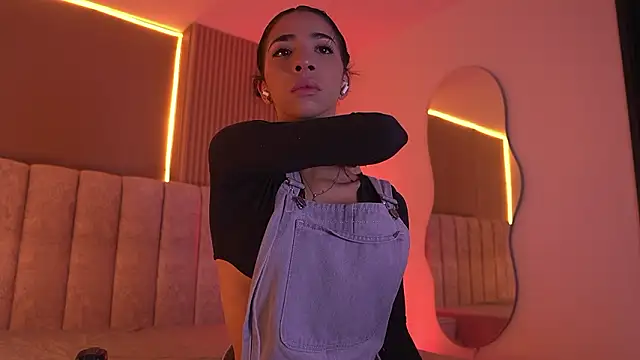 sara lopee1 online show from 02-26-26, 11:53