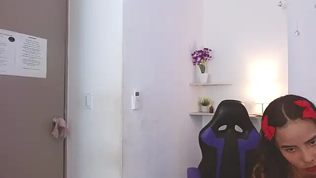 Roxy Stonee online show from 03-05-25, 07:27