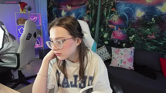 kaisajenner online show from 02-03-25, 01:52