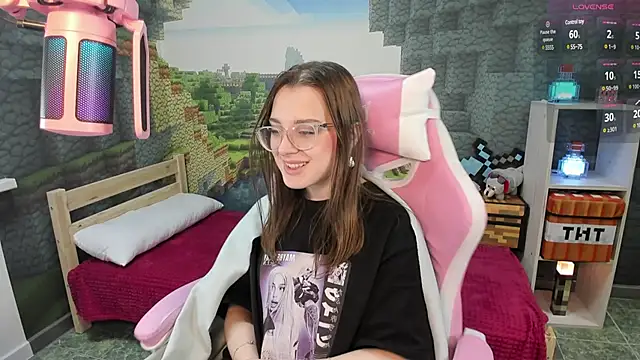 kaisajenner online show from 02-05-25, 10:44