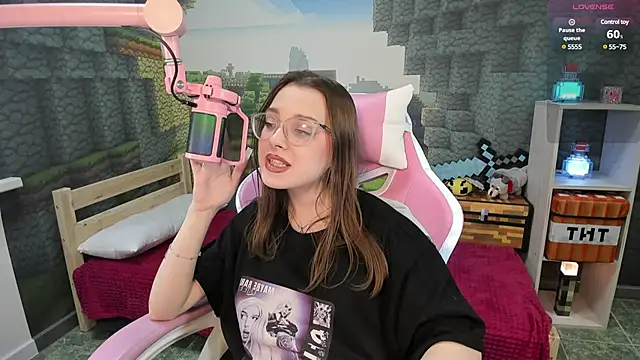 kaisajenner online show from 02-06-25, 01:49