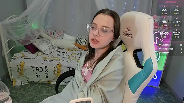 kaisajenner online show from 02-09-25, 01:11