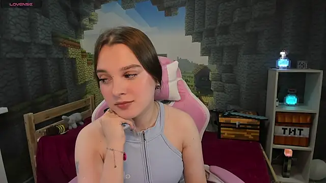 kaisajenner online show from 04-09-26, 11:04