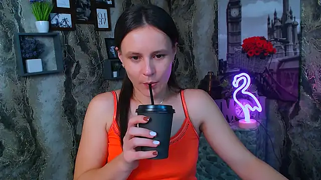 ValeriaHeart  online show from 12-03-25, 01:20