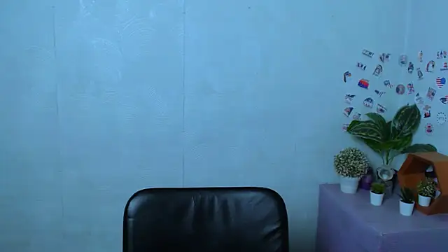 ValeriaHeart  online show from 03-01-26, 04:14