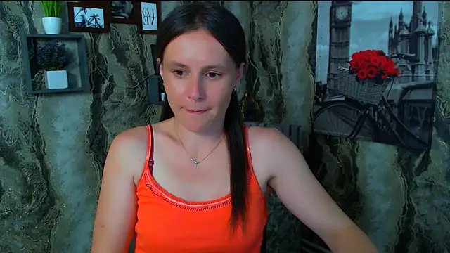 ValeriaHeart  online show from 05-26-26, 02:24