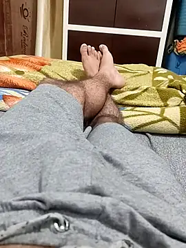 Snapshot of Hot_funky_boy chatting on 03-09-25, 05:06 Hot funky boy online show from 03-09-25, 05:06