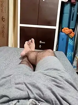 Snapshot of Hot_funky_boy chatting on 03-14-25, 05:24 Hot funky boy online show from 03-14-25, 05:24