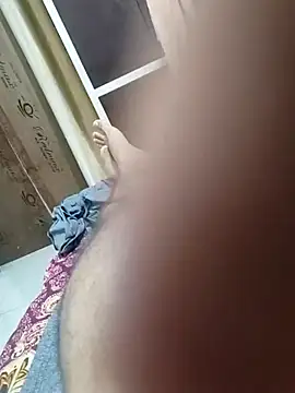 Snapshot of Hot_funky_boy chatting on 03-15-25, 11:06 Hot funky boy online show from 03-15-25, 11:06