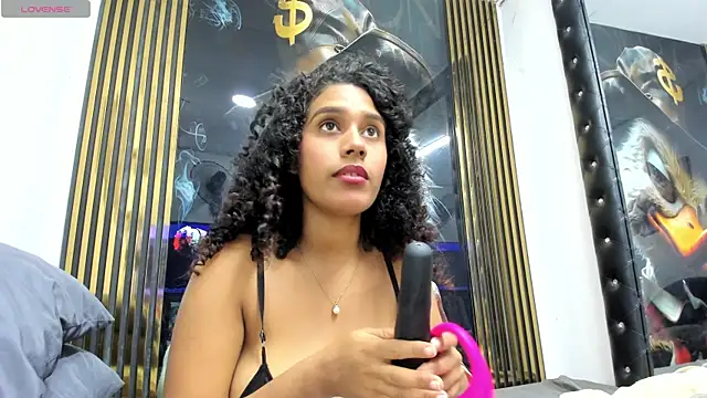 Snapshot of michell78sexy chatting on 07-17-26, 03:24 michell78sexy online show from 07-17-26, 03:24