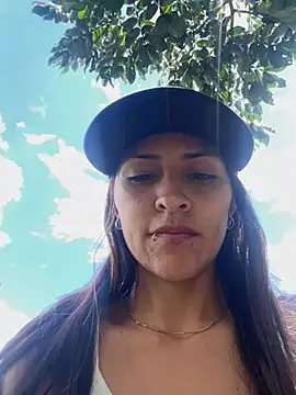 Sofiadelacruz online show from 04-21-26, 06:01