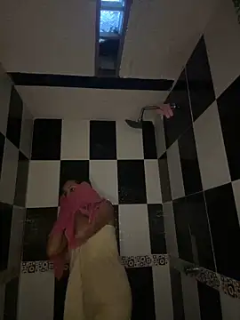 Sofiadelacruz online show from 04-25-26, 10:07